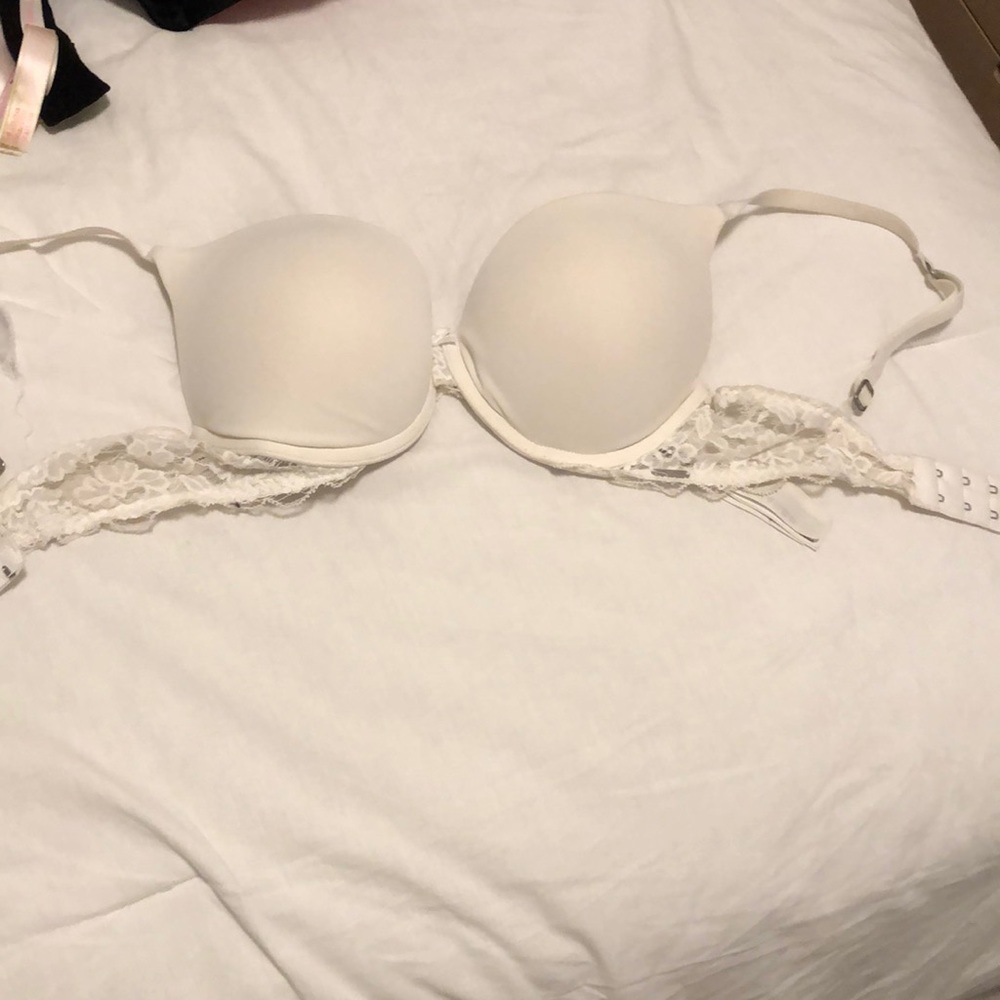 Girly Hicks White Bra